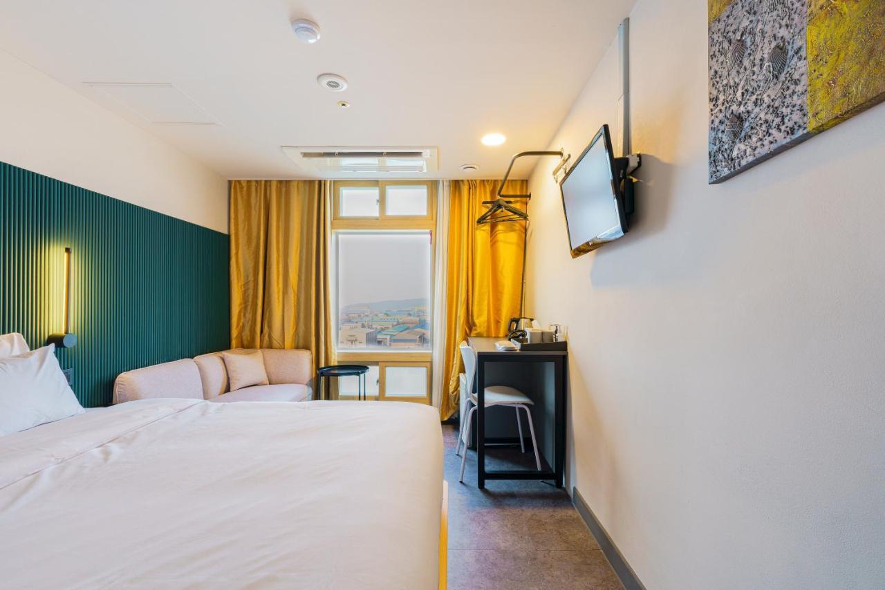 Little Prince Hotel 群山 エクステリア 写真